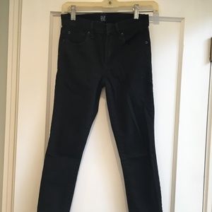 black skinny jeans